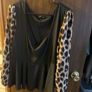 Women’s dress top